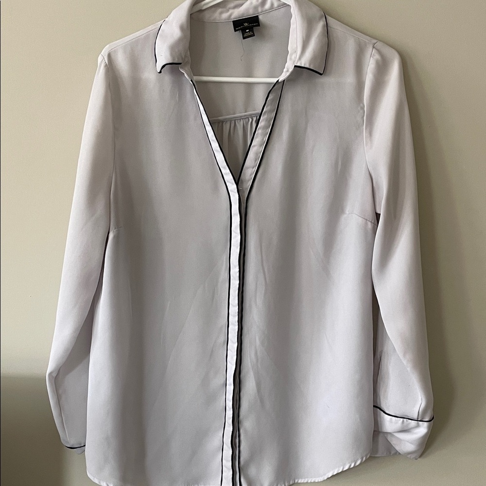 Worthington Ivory Blouse with Black Accents